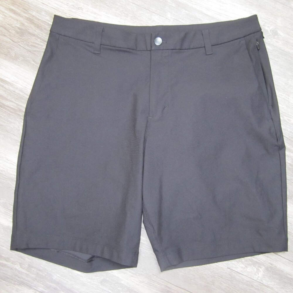 lululemon athletica Men's Black Shorts
